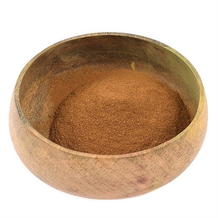 pulver av indisk rabarberrot till växtfärgning av tyg och garn